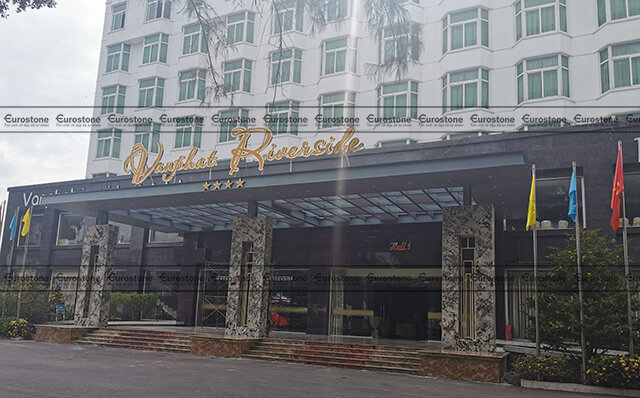 đá ốp trụ cột